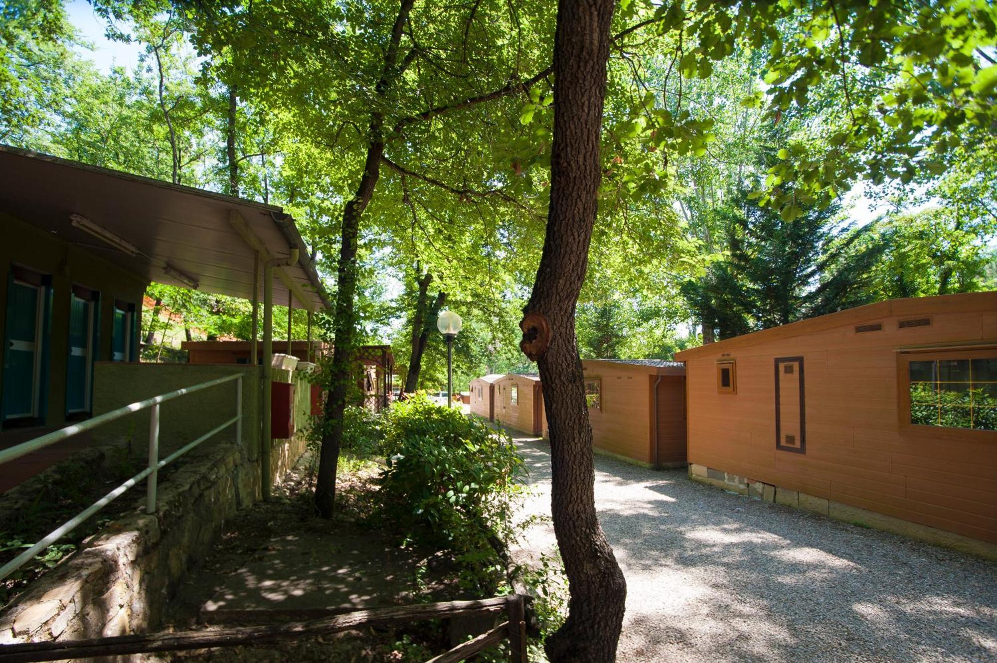 Hu Firenze Certosa Camping In Town Impruneta Exterior foto
