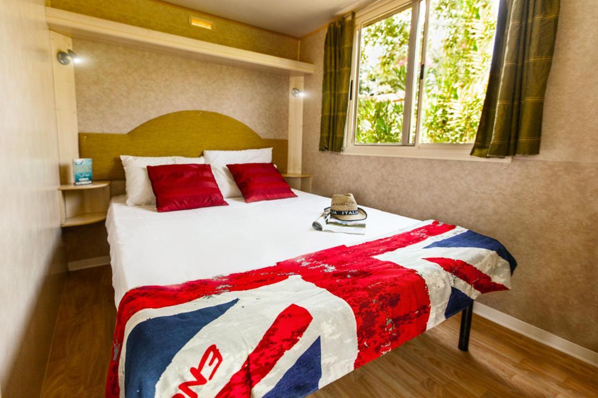 Hu Firenze Certosa Camping In Town Impruneta Exterior foto